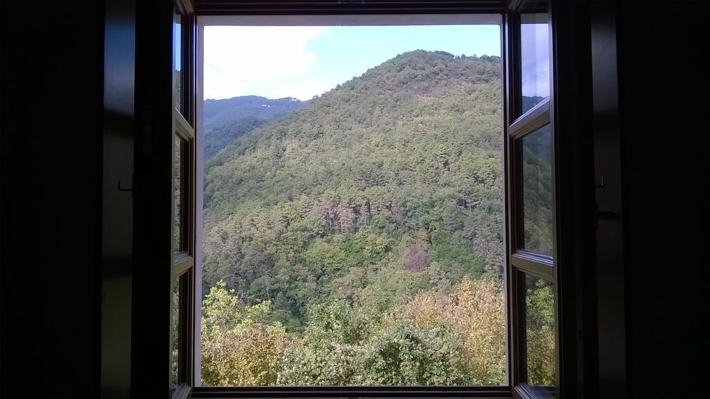 Il Borgo Di Pegui Villa Bolano Екстериор снимка